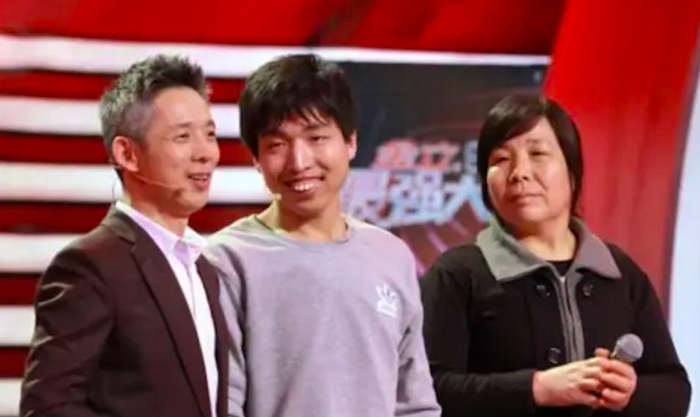 《最强大脑》第3期之“中国雨人” 周玮_ 世界孤独症关注日 | 让来自星星的孩子,不再孤单_阅微基因 《最强大脑》第3期之“中国雨人” 周玮_ 世界孤独症关注日 | 让来自星星的孩子,不再孤单_阅微基因